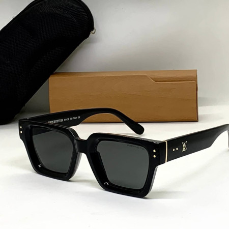 Louis Vuitton LV Clash Square Sunglasses
