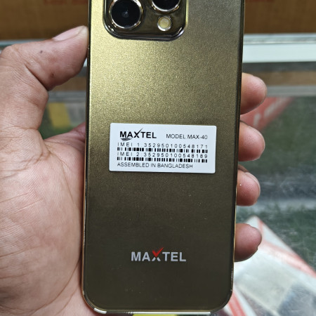 Maxtel Max-40 Dual Sim 2.8" Display Metal Body Premium Button Phone Golden